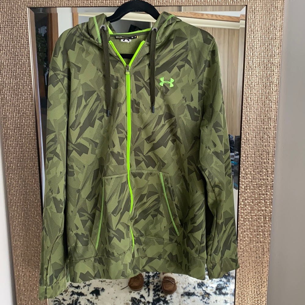 Camo Under Armour zip up